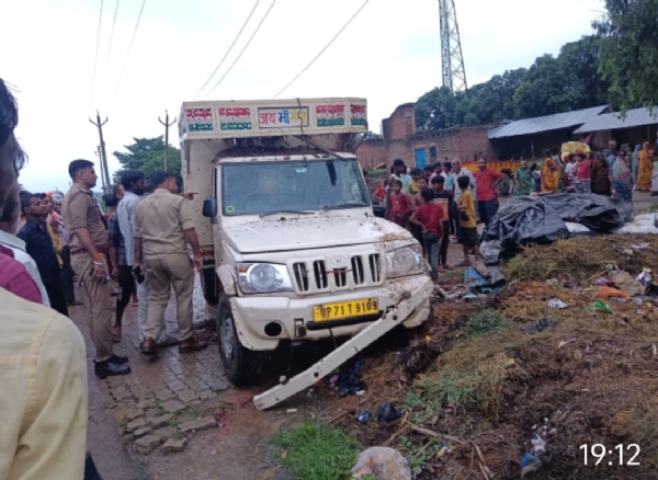 घटना में मौजूद ग्रामीण व पुलिस