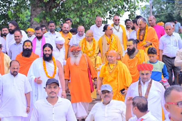 हेमंत दास श्रृंगीऋषि आश्रम के नये महंत नियुक्त