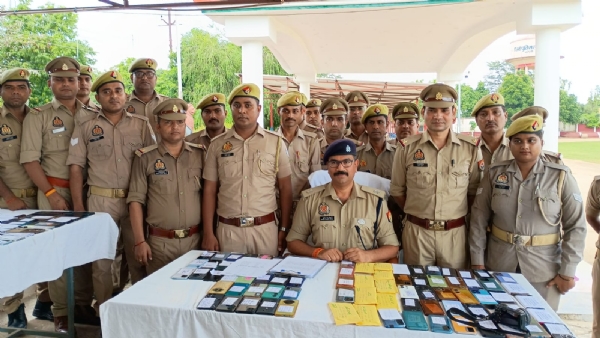 266 मोबाइल लौटे असली मालिकों के पास, पुलिस की ईमानदार कोशिश लाई रंग