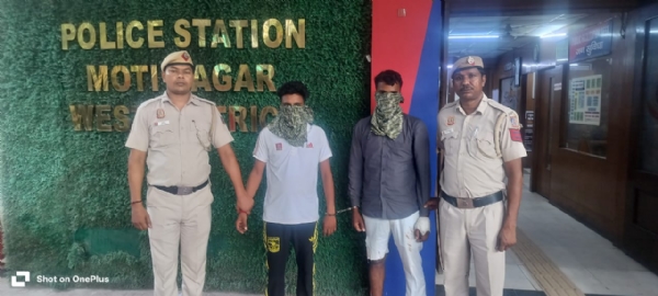 फर्जी लूट में पकड़े गए आरोपितों की फोटो