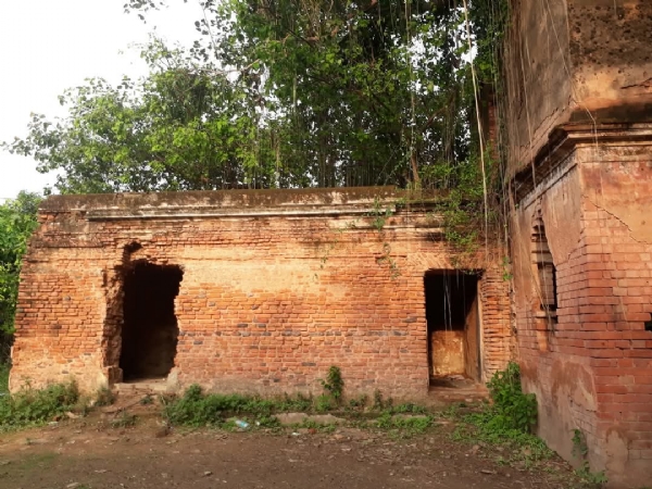 खंडहर में तब्दील गोपाल लाल विला