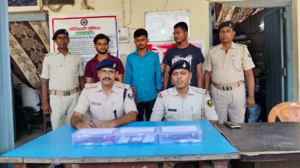 पुलिस गिरफ्त में लूटेरे गैंग के तीनो शातिर