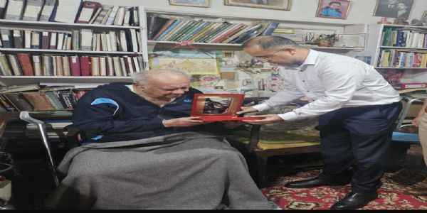 उत्तराखंड सरकार के सचिव शैलेश बगोली विशेष रूप से मसूरी स्थित उनके आवास पहुंचर  पद्म श्री से सम्मानित करते।