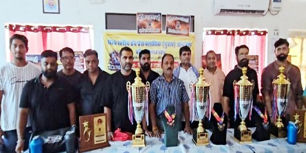 राज्य स्तरीय ब्रेंच प्रेस क्लासिक पुरुष आमंत्रण प्रतियोगिता में आएंगे प्रदेशभर के खिलाड़ी, ट्राफियों-मैडल्स का किया लोकार्पण