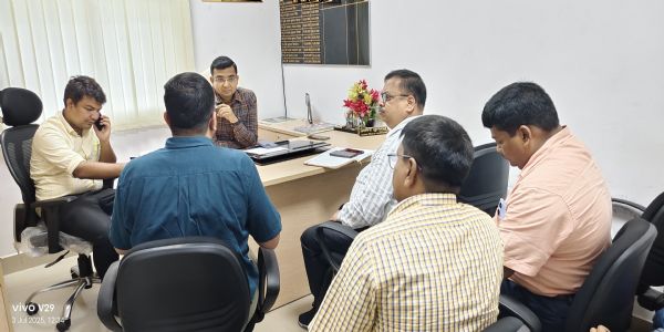 कार्य में लापरवाही पर संबंधित बीएलओ पर गिरी डीएम कि गाज