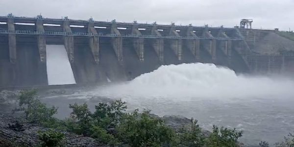 दामोदर घाटी निगम ने छोड़ा 46 हजार क्यूसेक पानी, हावड़ा-हुगली समेत कई जिलों में बाढ़ का खतरा