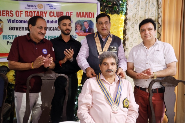 मंडी रोटरी क्लब का ताजपोशी समारोह