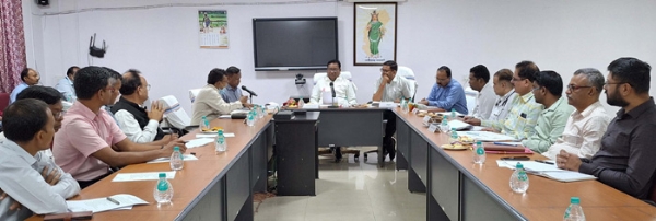 बेहतर चिकित्सा सुविधा मुहैया करवाने करें पहल- कमिश्नर