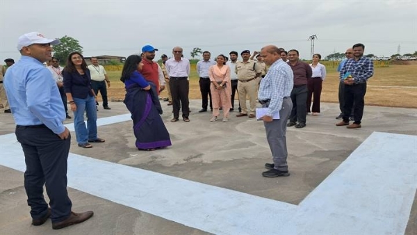 खरगोनः कलेक्टर और एसपी ने किया मुख्यमंत्री के कार्यक्रम स्थल का दौरा