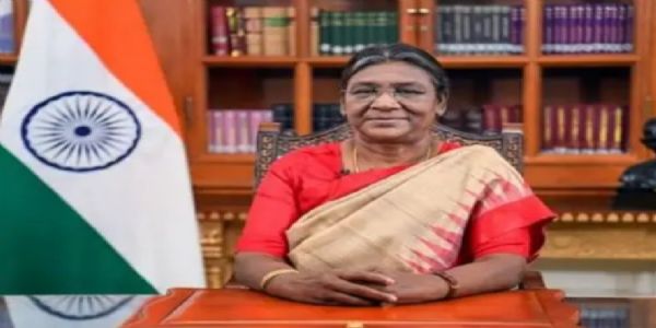 राष्ट्रपति द्रौपदी मुर्मु दुर्गापुर एयरपोर्ट के लिए रवाना, धनबाद में आईआईटी के दीक्षांत समारोह में होंगी शामिल