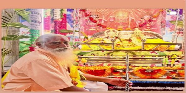 अनादिकाल से चली आ रही है झूलन की परंपरा: महंत रामनरेश दास