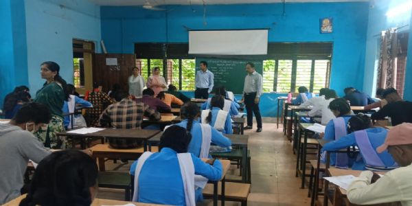 युक्तियुक्तकरण से ग्रामीणों में खुशी, पालकों की चिंता भी हुई दूर