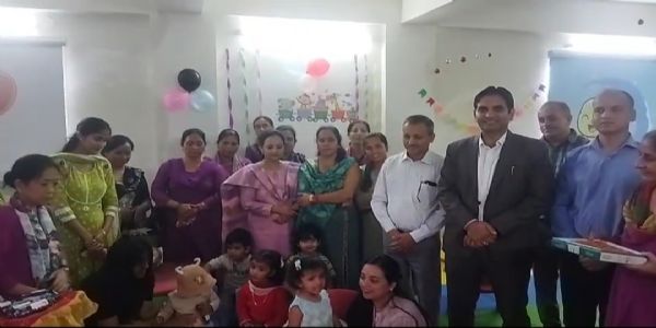 महिला कर्मचारियों के लिए में क्रेच एवं स्तनपान केंद्र स्थापित, डीसी ने किया शुभारंभ