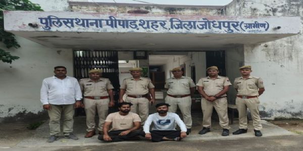 लेनदेन के विवाद में की थी फायरिंग : दो फरार आरोपितों को पकड़ा
