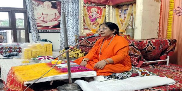 हिसार : मन की मलिनता को हटाकर प्रभु के प्रति समर्पित हो जाएं : साध्वी निष्ठानंद सरस्वती