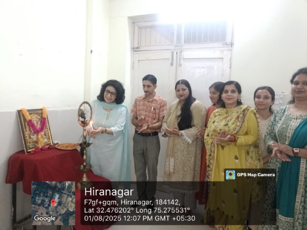 Independence Day celebrations began with a seminar at GDC Hiranagar