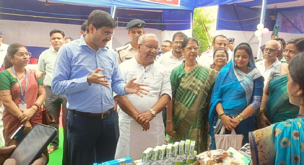 सदर विधायक व जनप्रतिनिधि