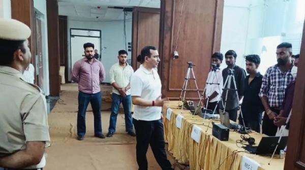 एचएसएससी चेयरमैन पीईटी की तैयारियों का जायजा लेते हुए