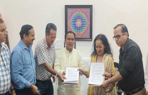 विद्यालयी शिक्षा विभाग और शैलहरी धरोवर ट्रस्ट के बीच समझौता ज्ञापन (एमओयू) पर हस्ताक्षर