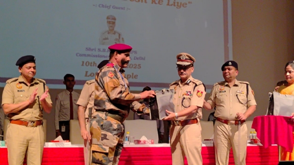 पुलिस ने प्रहरी कार्यक्रम की फोटो