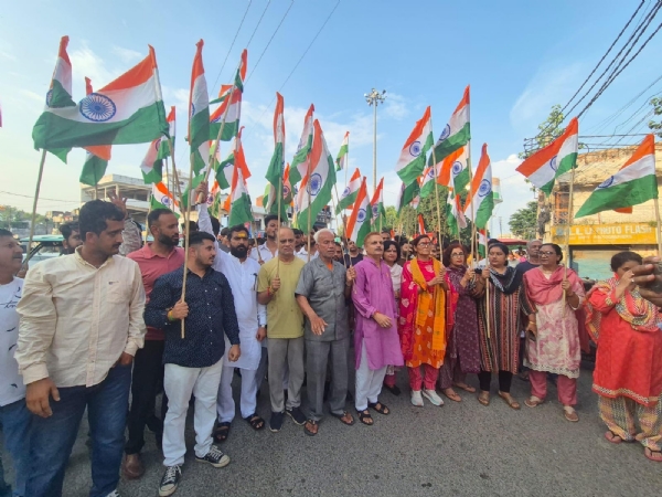BJP took out Tiranga Yatra in Kathua to honour the martyrs and promote national unity