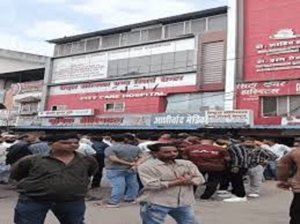 परिजनों ने लगाया लापरवाही का आरोप