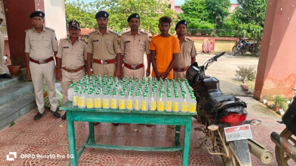 गिरफ्तार शराब तस्कर