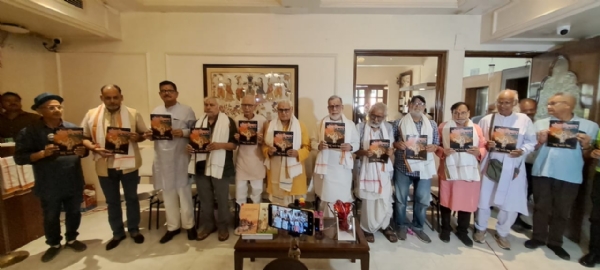 सोच विचार पत्रिका के लोकार्पण समारोह में शामिल अतिथि