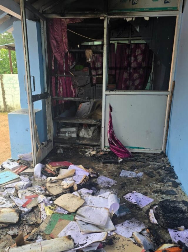 भैरमगढ़ वन परिक्षेत्र  कार्यालय में हुई आगजनी