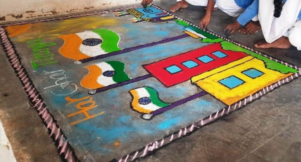 रामानुजगंज में तिरंगा कंसर्ट सांस्कृतिक संध्या का भव्य आयोजन, विद्यार्थियों ने देशभक्ति गीतों की दी मनमोहक प्रस्तुतियां