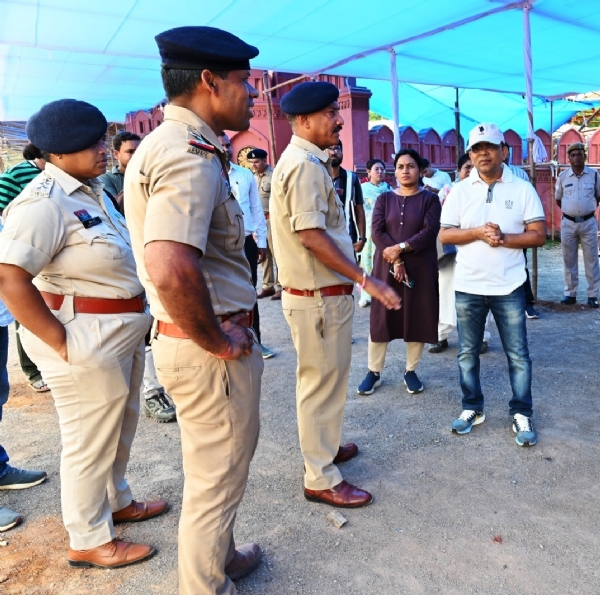 जांजगीर कलेक्टर-पुलिस अधीक्षक ने स्वतंत्रता दिवस की तैयारियों का किया निरीक्षण