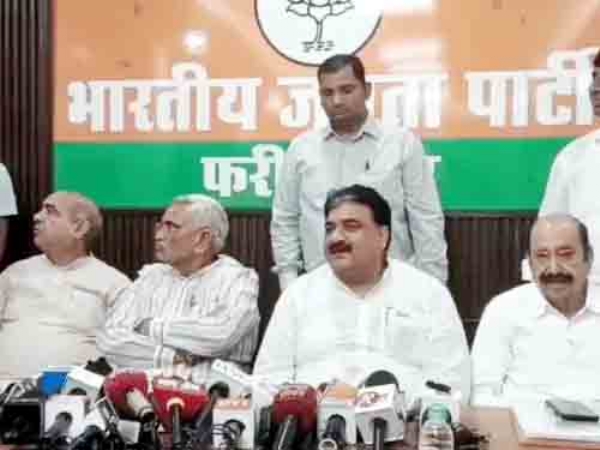 पत्रकार वार्ता को संबोधित करते विधानसभा उपाध्यक्ष कृष्ण लाल मिड्ढा