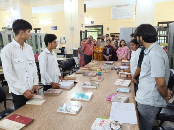 जीजीएम साइंस कॉलेज में राष्ट्रीय पुस्तकालयाध्यक्ष दिवस मनाया गया