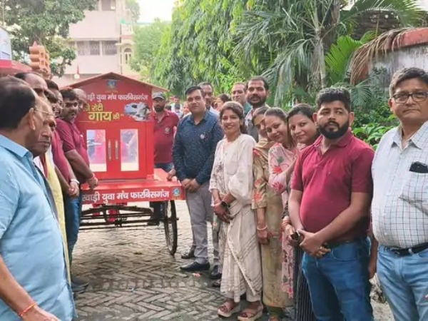पहली रोटी गाय को, घर-घर जाकर गो माता के लिए रोटियां जुटाएगा ये खास वाहन, युवाओं की अनूठी पहल