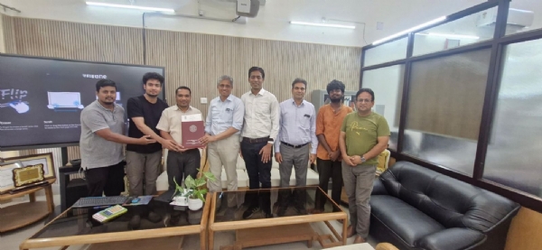 आईआईटी में समझौता ज्ञापन पर हस्ताक्षर