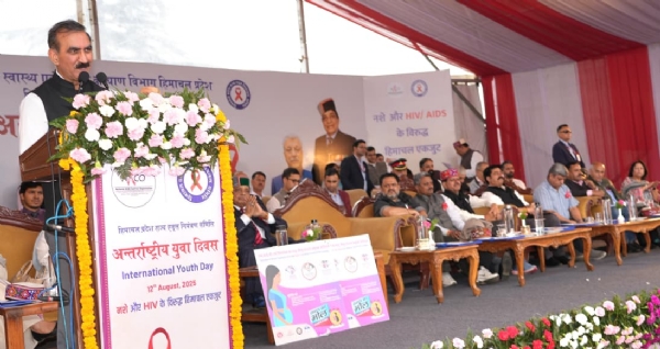 मुख्यमंत्री समारोह में