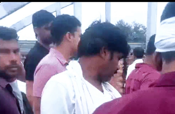 शव मिलने के बाद खूबडू झाल पर एकत्र परिजन