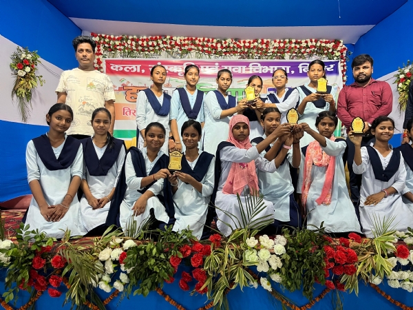 अररिया फोटो:विभिन्न प्रतियोगिता के सफल प्रतिभागी