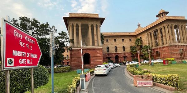 वित्‍त मंत्रालय के लोगो का प्रतीकात्‍मक चित्र