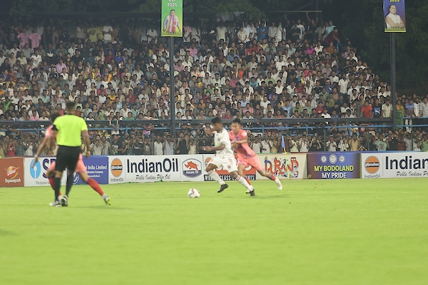 नॉर्थईस्ट यूनाइटेड ने बोडोलैंड को हराकर सेमीफाइनल में शिलांग से मुकाबला दोहराया।