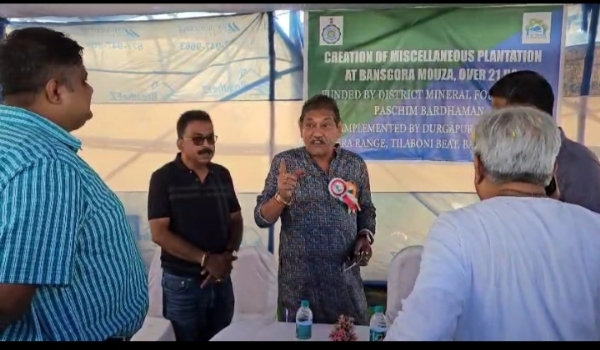 डीएफओ को अपमानित करने वाले विडियो की तस्वीर