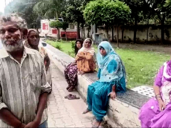 पानीपत सिविल अस्पताल में शव लेने पहुंचे परिजन