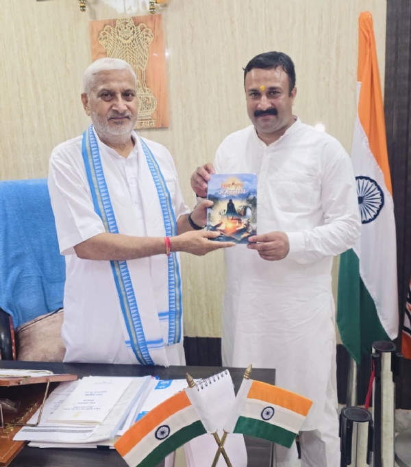 संस्कृत भारत की आत्मा है, इसे पुनः जन-जन की भाषा बनाना समय की पुकार है : शाम लाल शर्मा