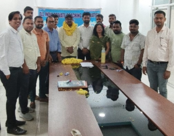 अररिया फोटो:अभिषेक आनंद का मनोनयन बाद बधाई