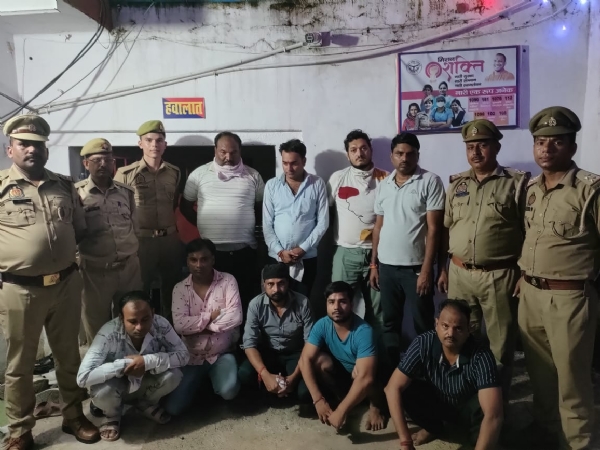 गिरफ्तार अभियुक्त