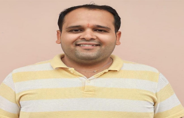 युवा कवि ओशिन शुक्ला ‘साक्षी’