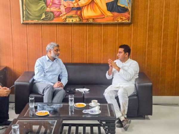 Jasrotia held a meeting with Financial Commissioner Jammu and Kashmir, issues related to relief work were discussed