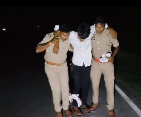 मुठभेड़ में गोली लगने से घायल बदमाश का छाया चित्र