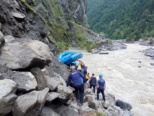 गंगोत्री हाईवे -यमुनोत्री हाईवे समेत दर्जनों ग्रामीण सड़कें  बंद