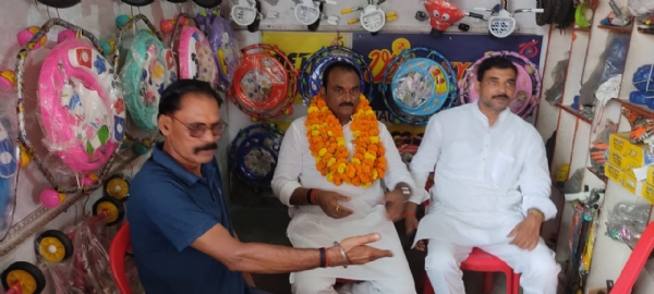 भाजपा प्रयागराज महानगर अध्यक्ष संजय गुप्ता का सोरांव में स्वागत करने का छाया चित्र